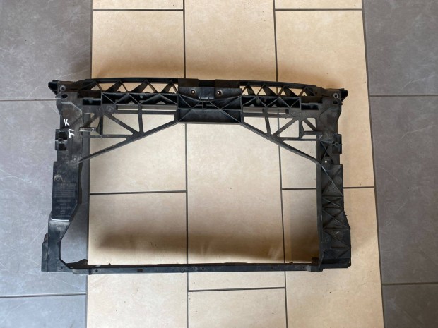 Seat Leon 5F 2012- gyri bontott homlokfal 5F0805594 elad