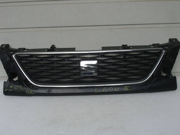 Seat Leon 5F Gyári Díszrács 5F0853654F 2013-tól