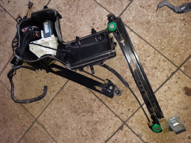 Seat Leon II Cupra Jobb Els� Ablakemel� Szerkezet Elektromos