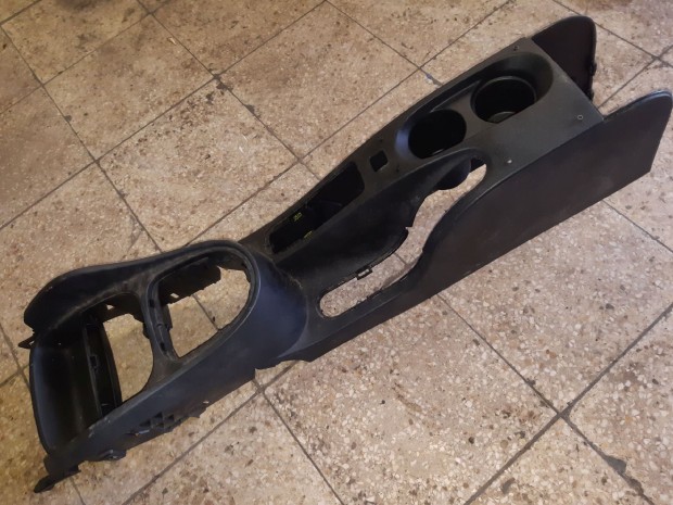 Seat Leon II Cupra K�z�pbox