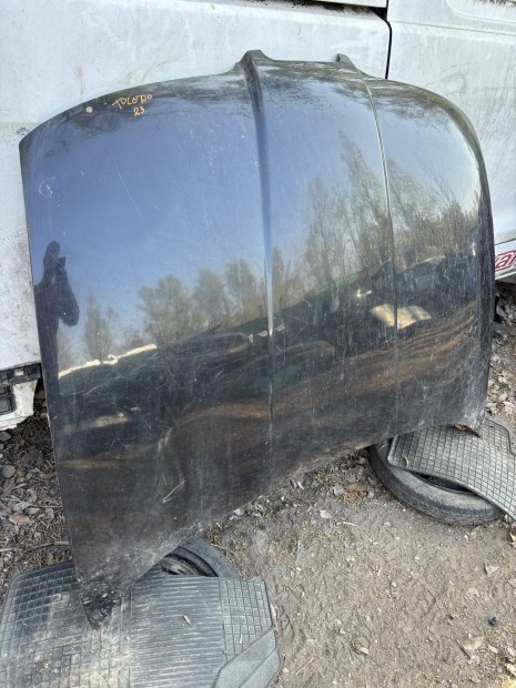 Seat Leon Toledo motorh�ztet� g�ptet� fekete 