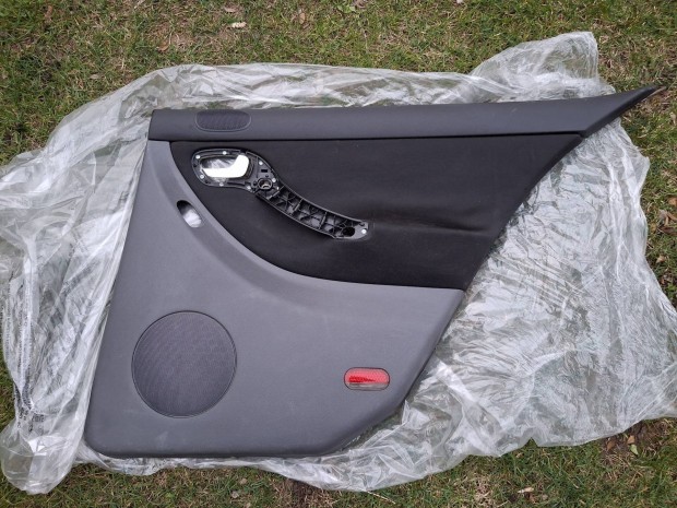 Seat Leon ajt�k�rpit, v�lt� alag�t burkolat, motor burkokat