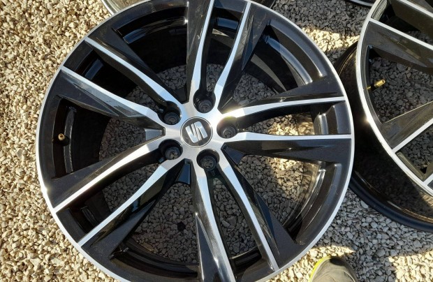 Seat Leon cupra VW Golf GTI gyri alufelni 5x114,3 19"