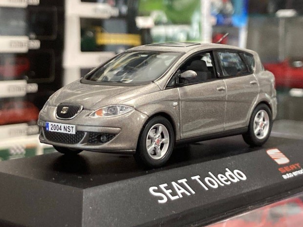 Seat Toledo 2004 grey 1/43 1:43 Seat Dealer Edition