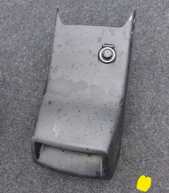 Seat Toledo 3 hátsó szivargyujtó 5000