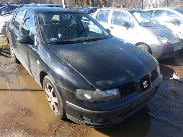 Seat Toledo Mk2 karossz�ria elemei LC92