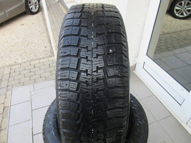 Seat VW acélfelni 195/65 R15 Pirelli téli gumival eladó