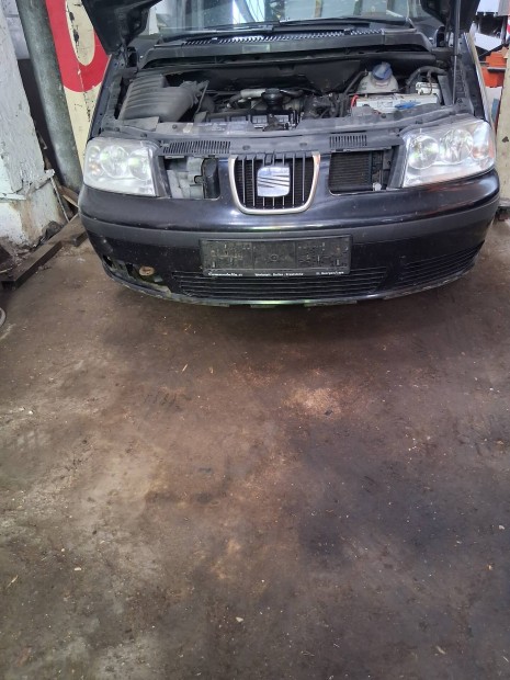 Seat alhamra els lkhrt fekete/ bronz sznben