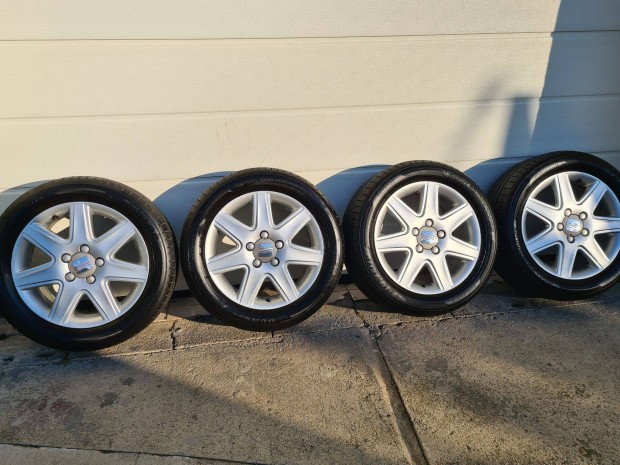 Seat gyri 16" 5x112 alufelni 205/55 R16 Dunlop gumival