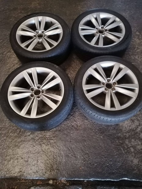 Seat gyári alufelni