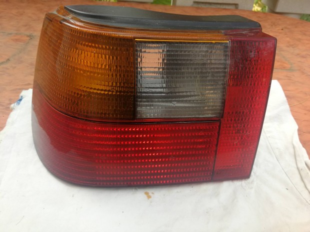 Seat gyári hátsó lámpa eladó 90-évek