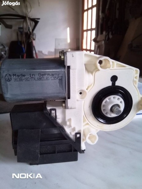 Seat ibiza 6l 2003- jobb első ablakemelő motor