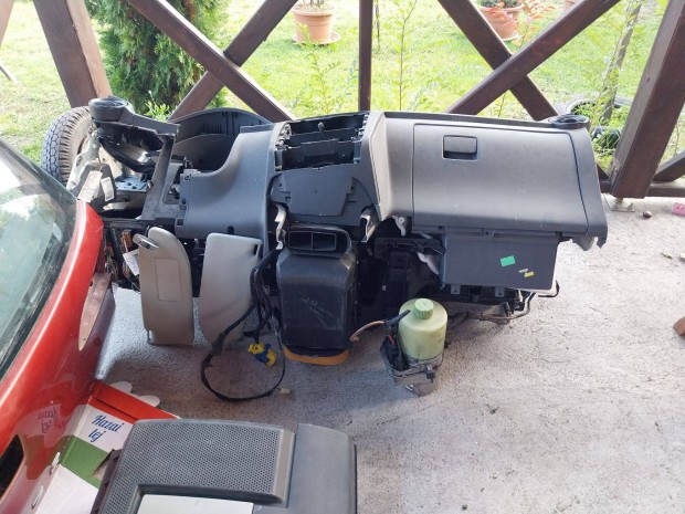 Seat ibiza 6l alkatrszek