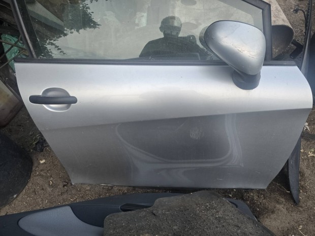 Seat leon 1P0 jobb első ajtó