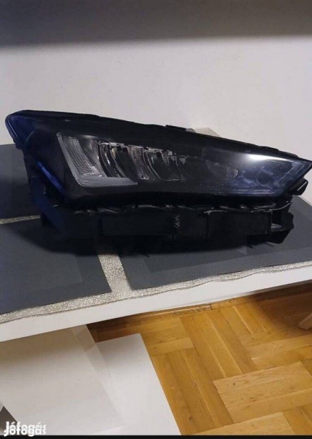 Seat leon 2023 jobb első lámpa 5FB.941.006.D
