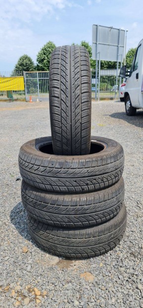 Sebring 165/65 14" nyári gumi