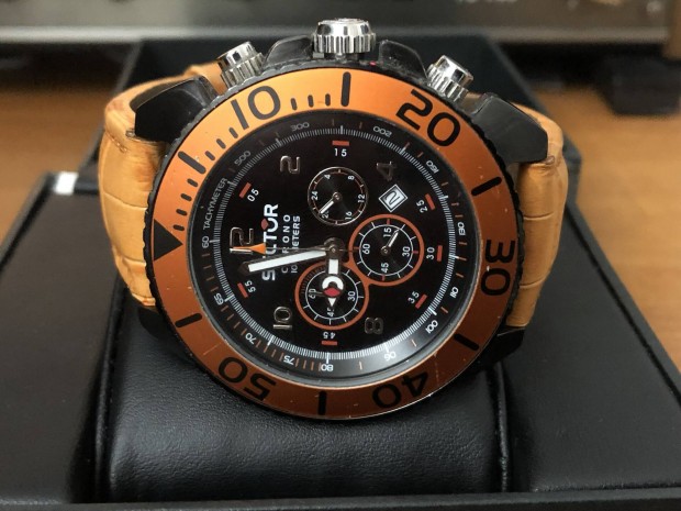 Sector Chronograph Quartz Acél Tokos Bőr Szíjas Óra