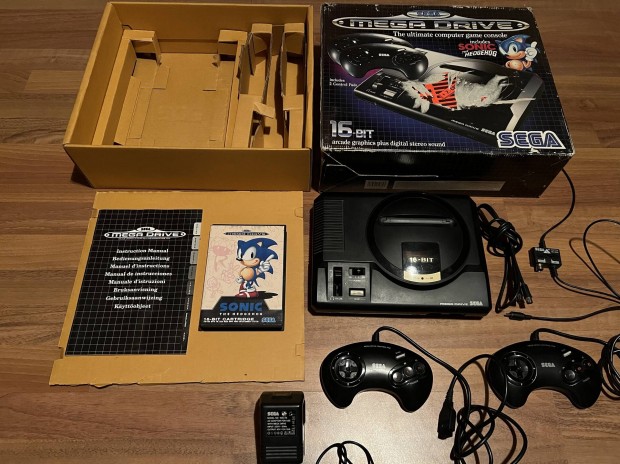 Sega Megadrive dobozos konzol