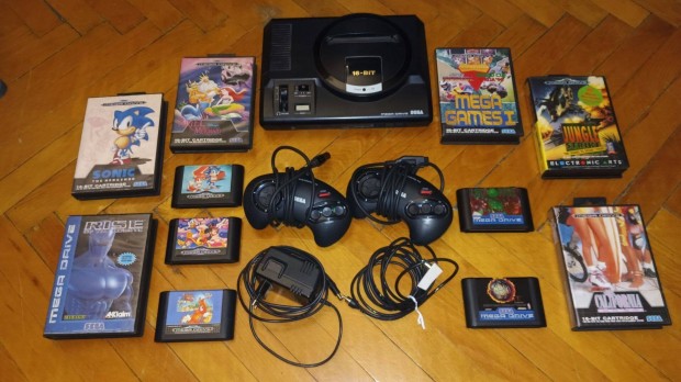 Sega mega drive 13 jtkkal Sonic Jungle Strike Mickey Puggy Ariel