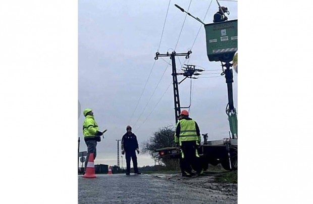 Seg�dmunk�s gallyaz� B kateg�ri�s jogos�tv�nnyal