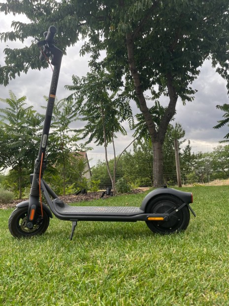 Segway Ninebot F2 Pro E elektromos roller