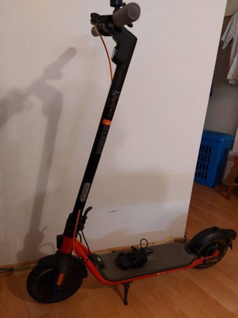 Segway Ninebot Kickscooter D28E elektromos roller