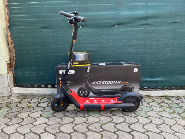Segway Ninebot Kickscooter E2 E pro elektromos roller