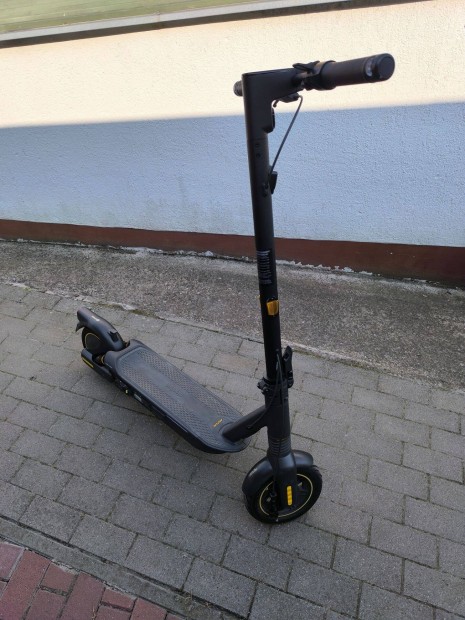 Segway-Ninebot Kickscooter Max G2E elektromos roller
