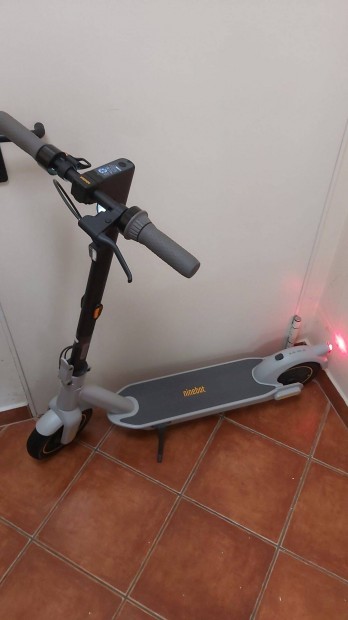 Segway-Ninebot Max G30 LD elektromos roller