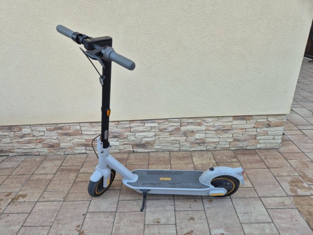 Segway ninebot kickscooter max g30 elektromos roller