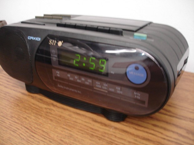 Seico Instrumens INC SII Crx101 Retró digitális kijelzésű asztali rádi