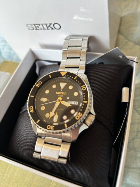 Seiko 5 Automatic