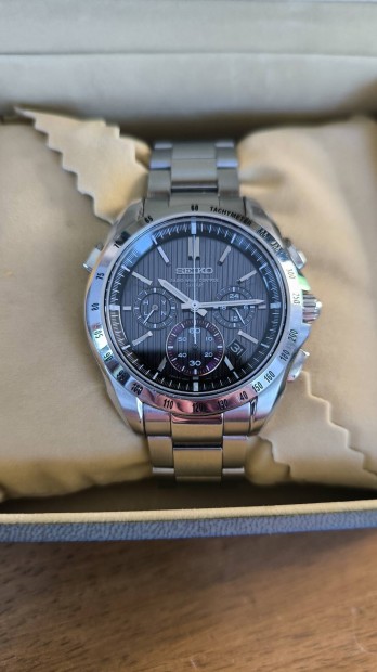 Seiko Brightz Solar rádióvezérelt kronográf karóra