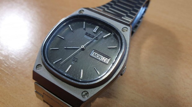 Seiko SQ karra elad, 1980 krli