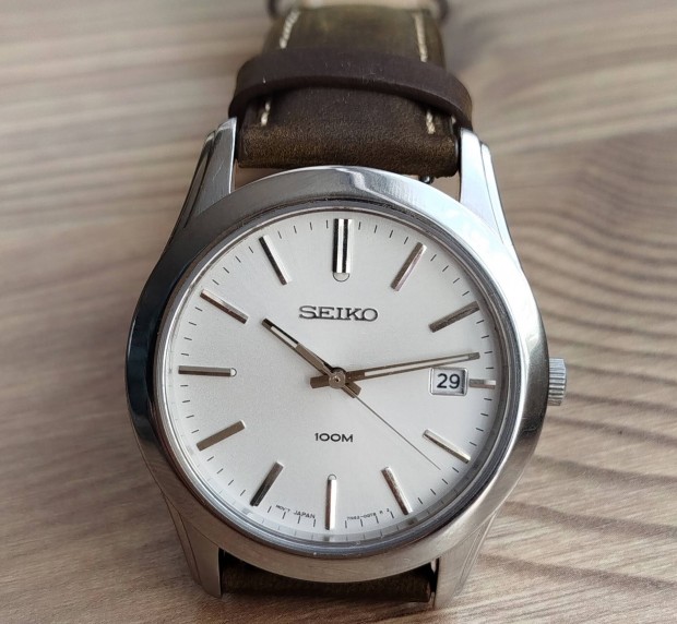 Seiko ltnyra elad (fehr szmlap, ezst indexek)