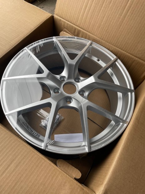 Seitronic RP5 19X8J 5x112 alufelni