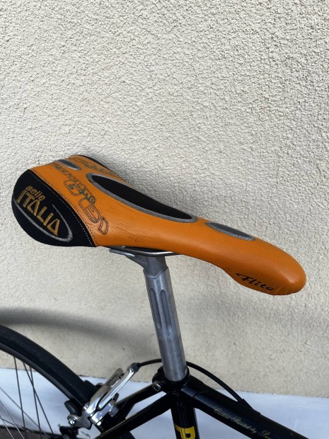 Selle Italia Flite Genuine Gel nyereg - titán pálcákkal!