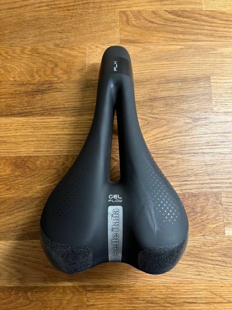 Selle Italia Flx Gelflow nyereg