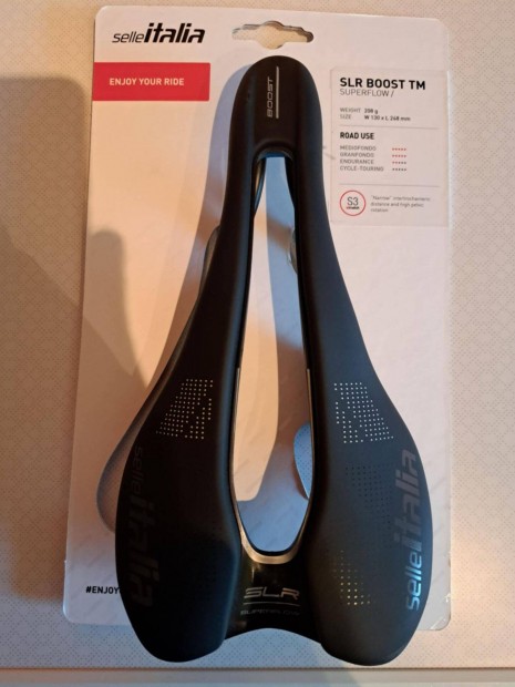 Selle Italia SLR Boost TM Superflow kerékpár nyereg fekete