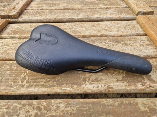 Selle Italia X Base nyereg