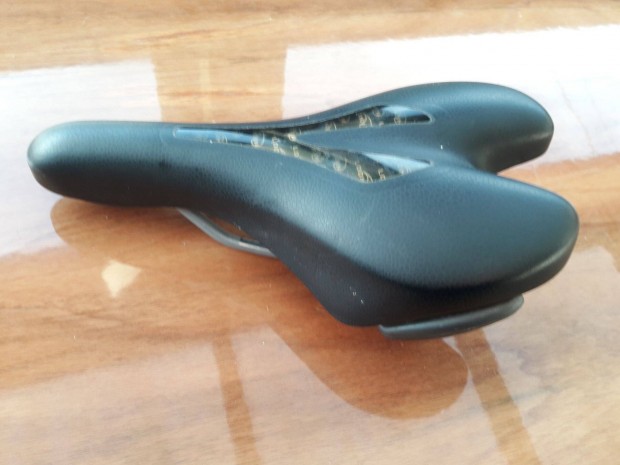 Selle Royal Lookin Xsenium nyereg