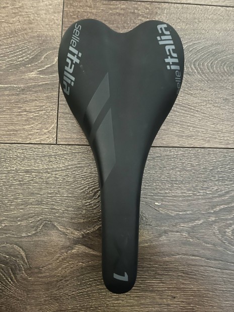 Selle italia x1 országúti kerékpár nyereg