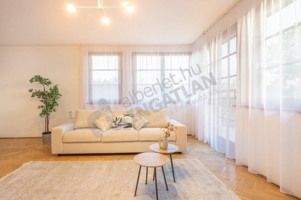 Selyemak�c utc�ban lak�parki 4 szob�s lak�s