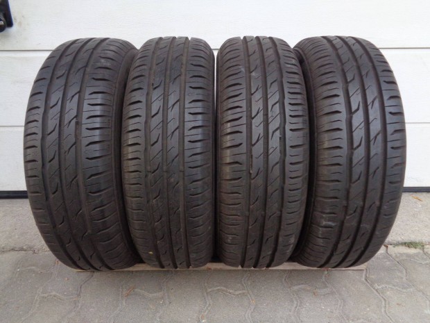 Semperit 185/65R15 nyári gumi újszerű állapotban eladó
