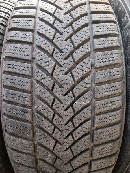 Semperit 215/50R18 SPEED-GRIP3 6mm DOT19 hasznlt gumi HG13811 tli