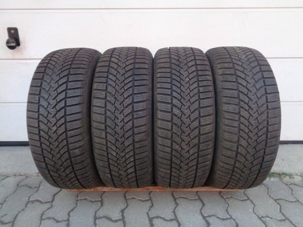 Semperit 225/55R16 tli gumi 2024-es jszer llapotban elad