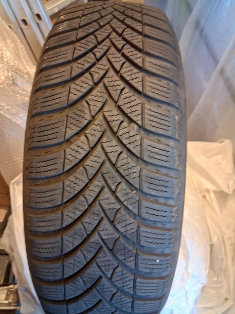 Semperit Tligumi garnitra, citroen lemezfelnin,185/65R15 elad!