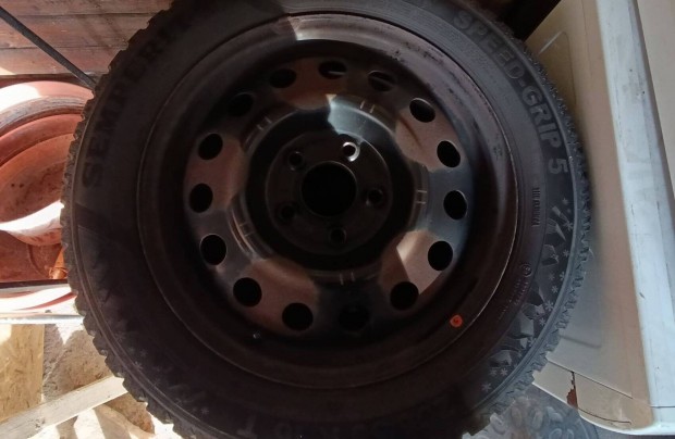 Semperit téli gumi R16 205/55 felnivel