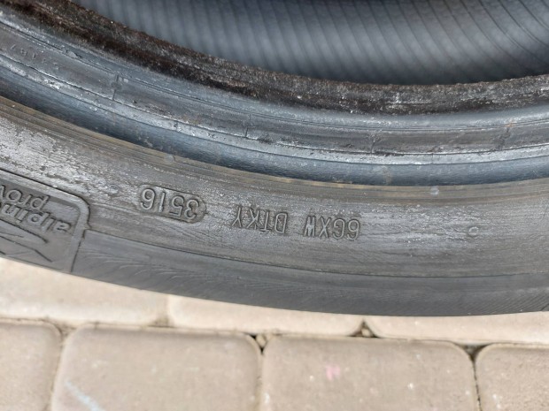 Semperit téligumi 205/60 R16