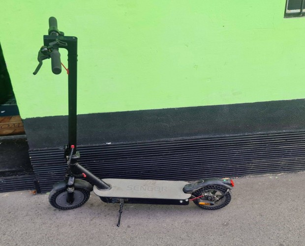 Sencor Scooter Two S60 Elektromos roller 1 hónap garancia